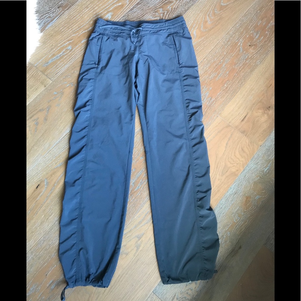Athleta La Viva pants